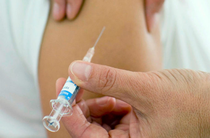 Разъяснения соликамцам: как поставить прививку от энцефалита в условиях самоизоляции